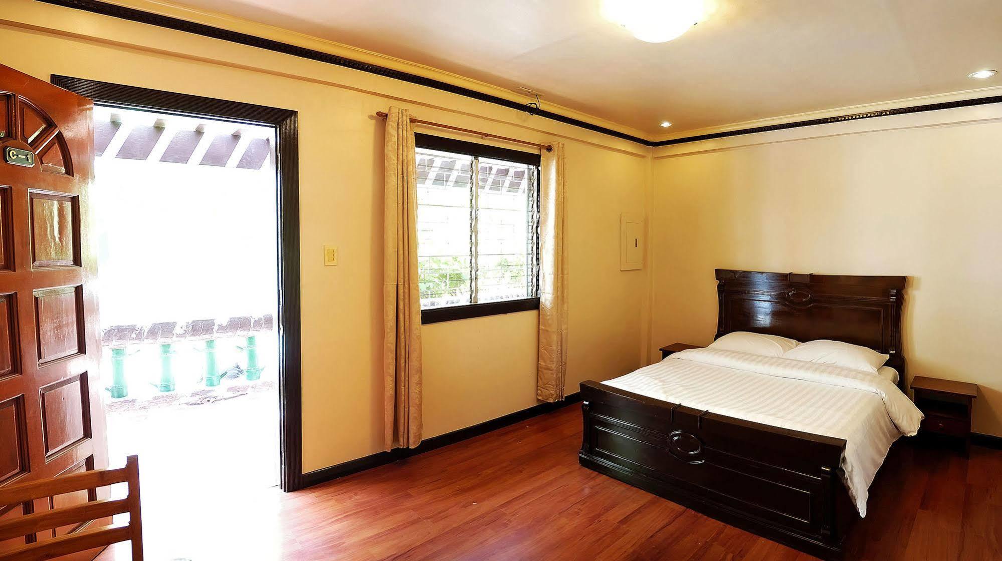 Blue Garden Resort Lapu-Lapu City Exterior foto