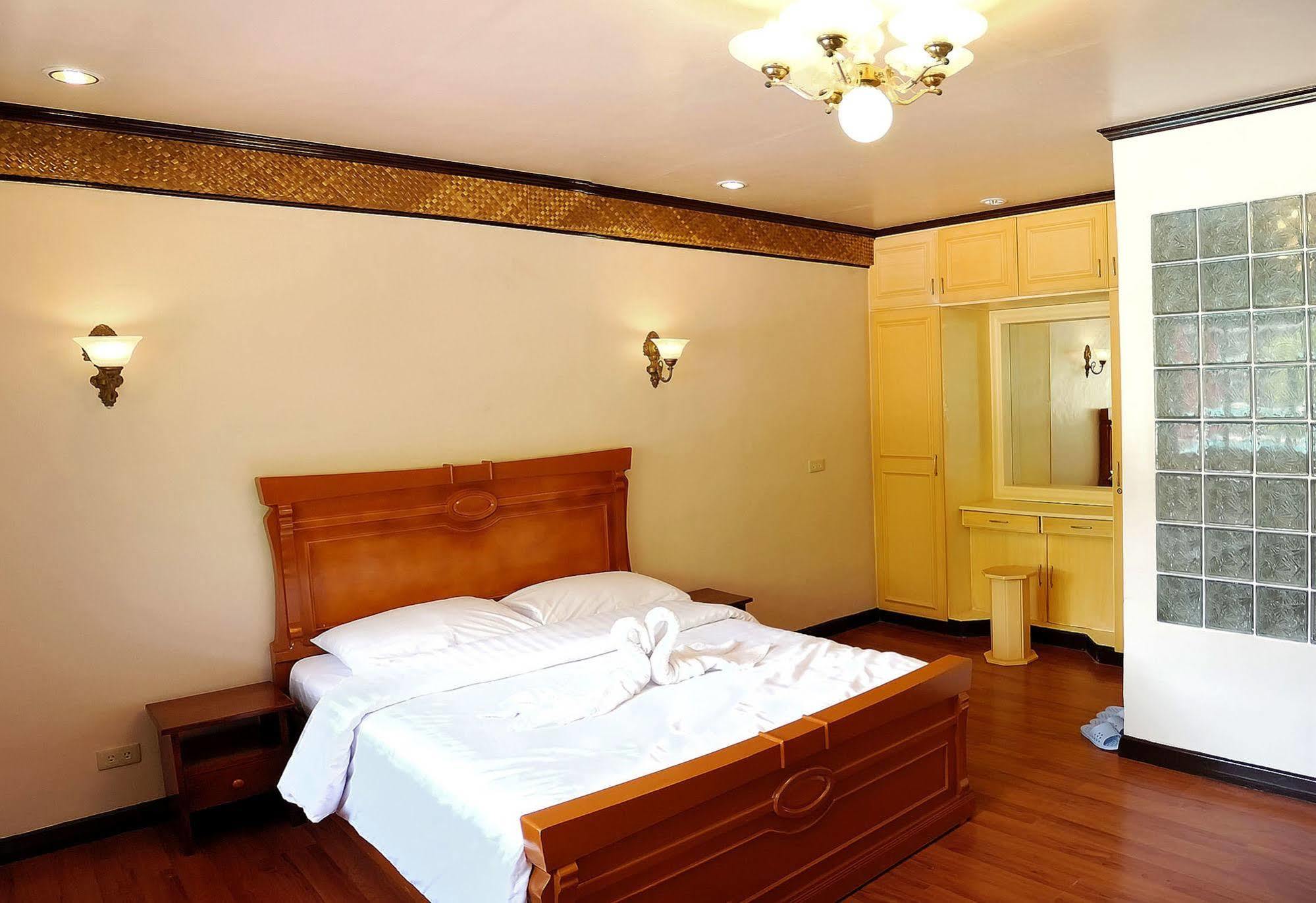 Blue Garden Resort Lapu-Lapu City Exterior foto