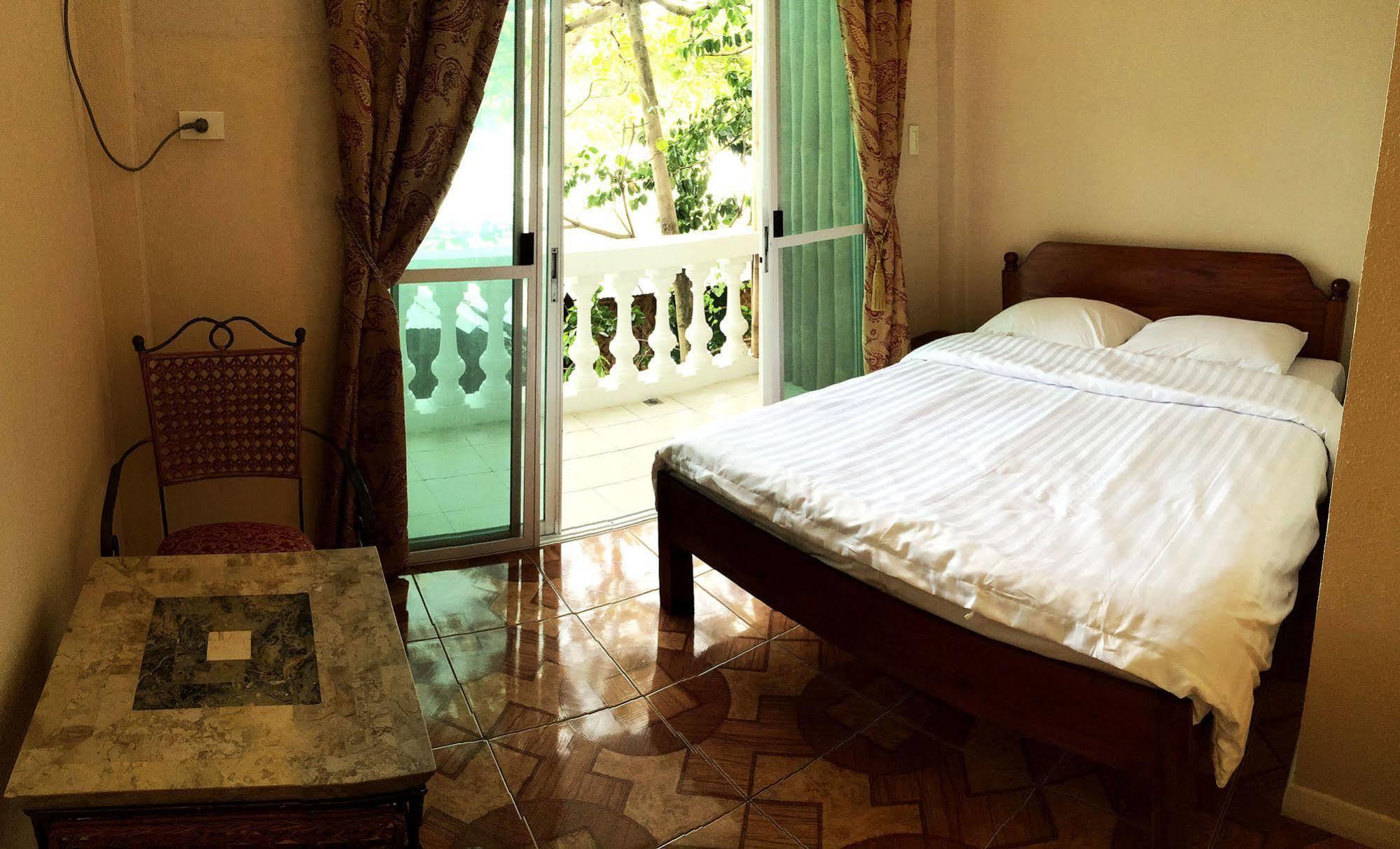 Blue Garden Resort Lapu-Lapu City Exterior foto